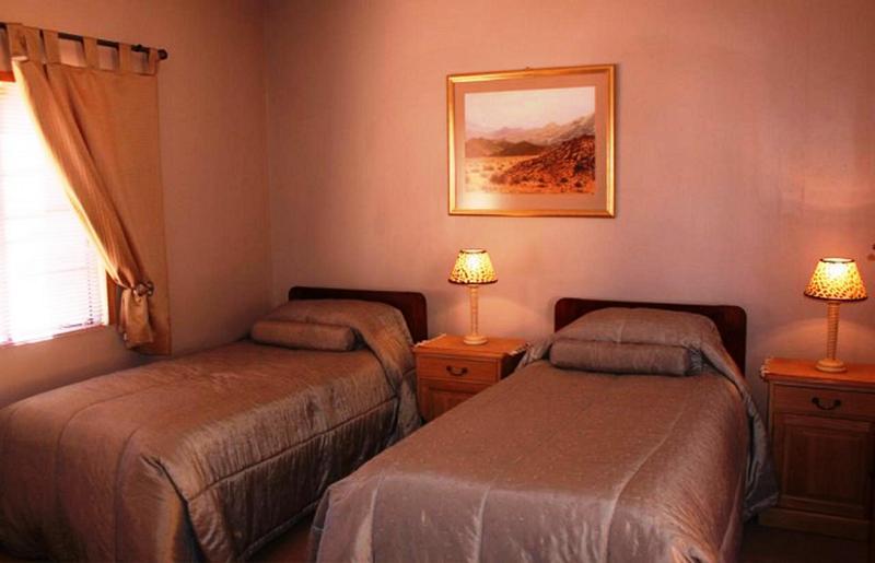 Goibib Mountain Lodge Grünau Екстериор снимка